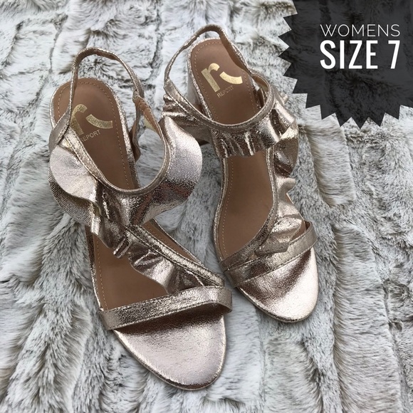 [Report] Metallic Gold Strappy Ruffle Chunky Block Heel Size 7 Womens Shoes - Picture 1 of 9